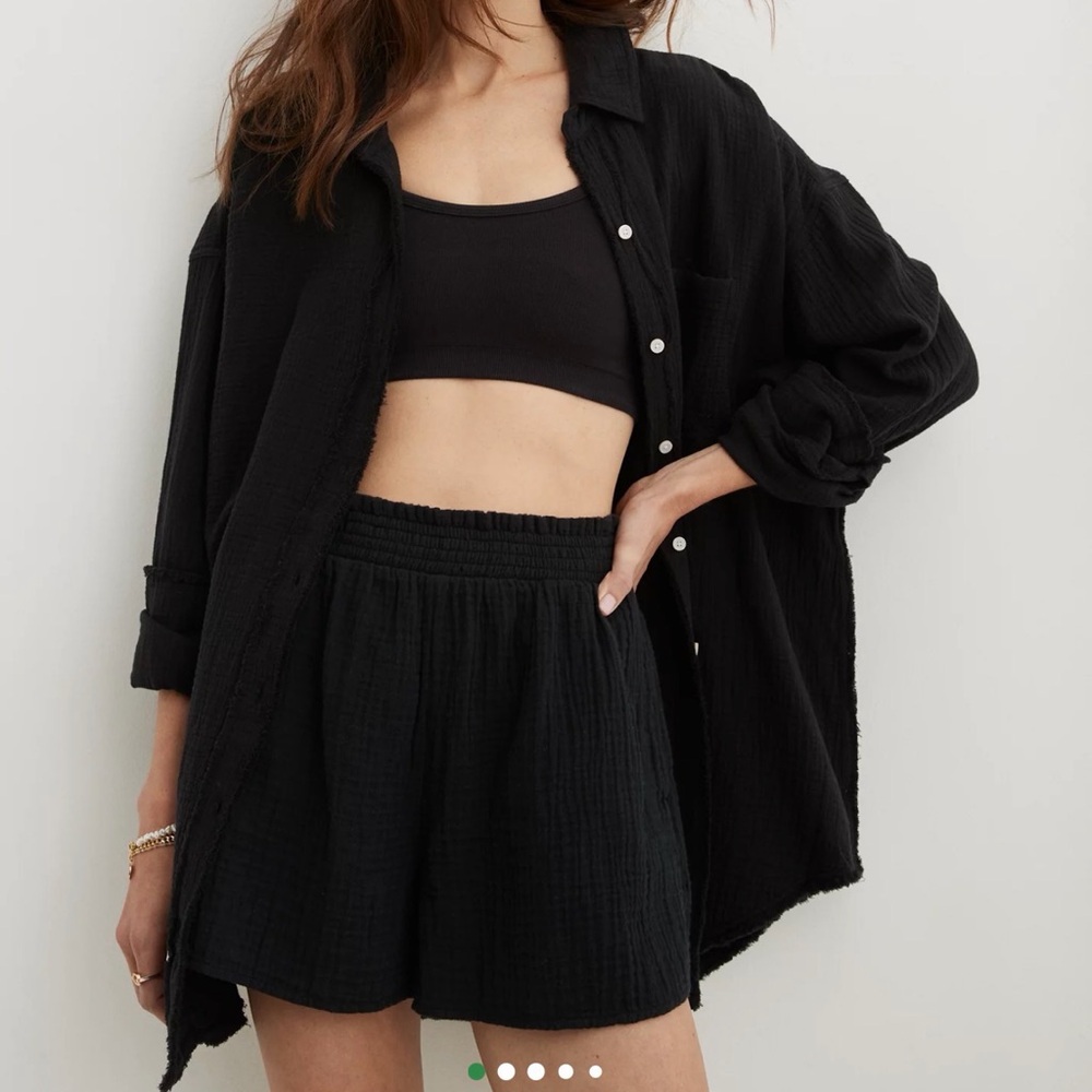 NEW Aerie Gauzy High Waisted Shorts Black Women’s Size Medium